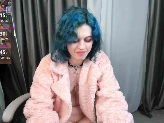 NoelleGothicShadow webcam