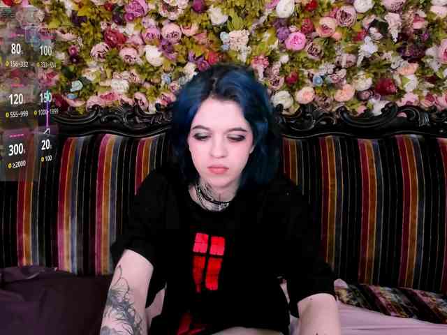 NoelleGothicShadow webcam