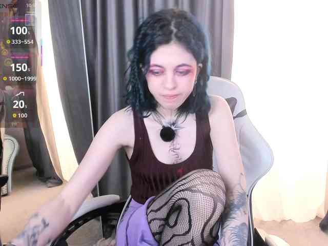 NoelleGothicShadow webcam