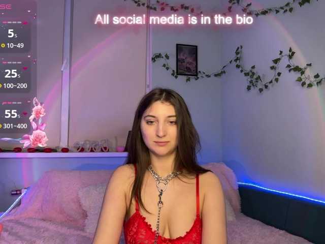 kitty1kristy1's BongaCams show and profile