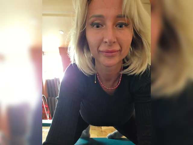 Valeriah's BongaCams show and profile