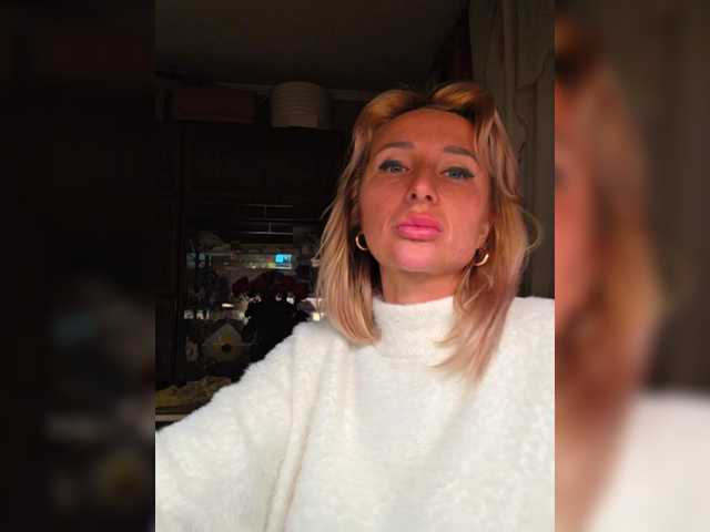 Valeriah's BongaCams show and profile