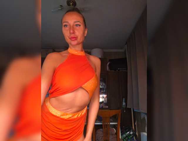 Valeriah's BongaCams show and profile