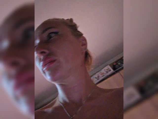 Valeriah's BongaCams profile