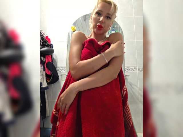 Valeriah's BongaCams show and profile