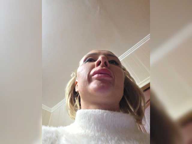 valeriah live sex show