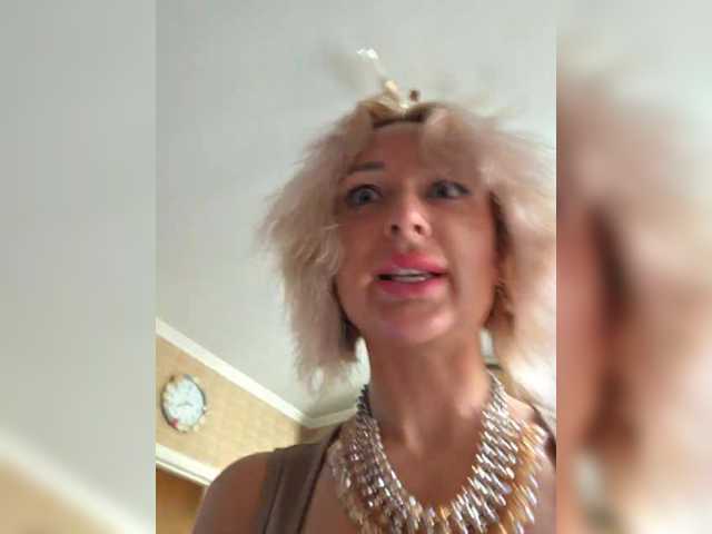 Valeriah's BongaCams show and profile