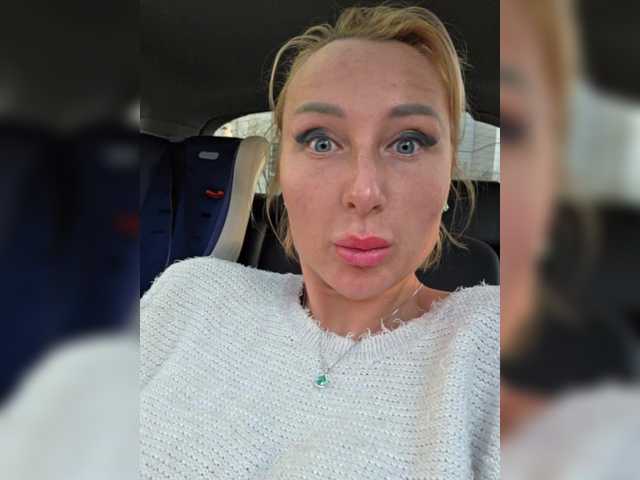 Valeriah's BongaCams show and profile