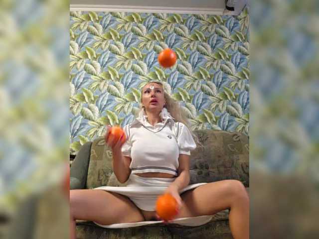 Valeriah's BongaCams show and profile