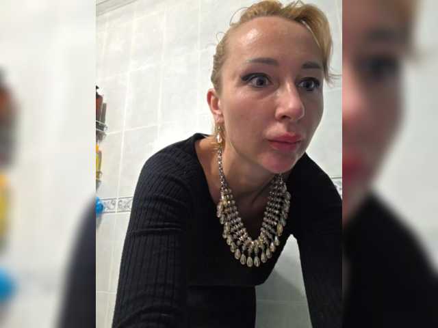 Valeriah's BongaCams show and profile