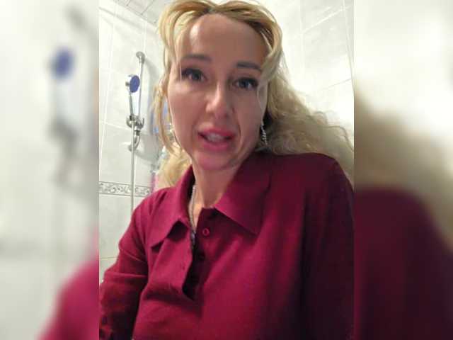 Valeriah's BongaCams show and profile