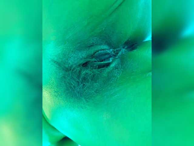 Valeriah's BongaCams show and profile