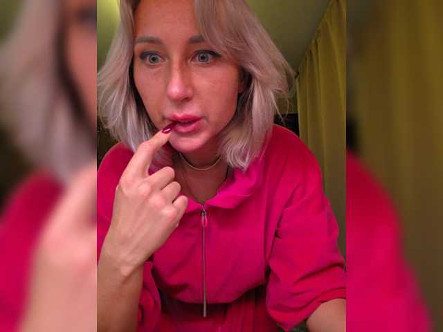 Valeriah's BongaCams profile