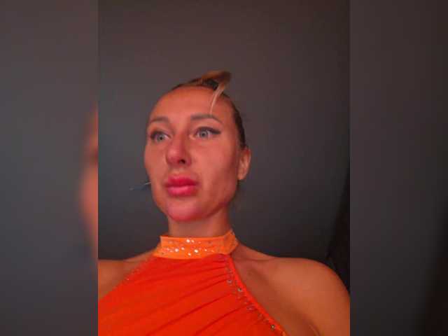 Valeriah's BongaCams show and profile