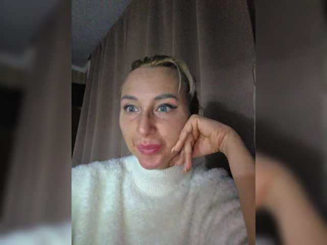 Valeriah's BongaCams show and profile