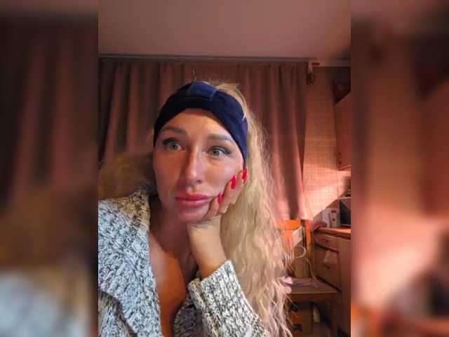 Valeriah's BongaCams show and profile