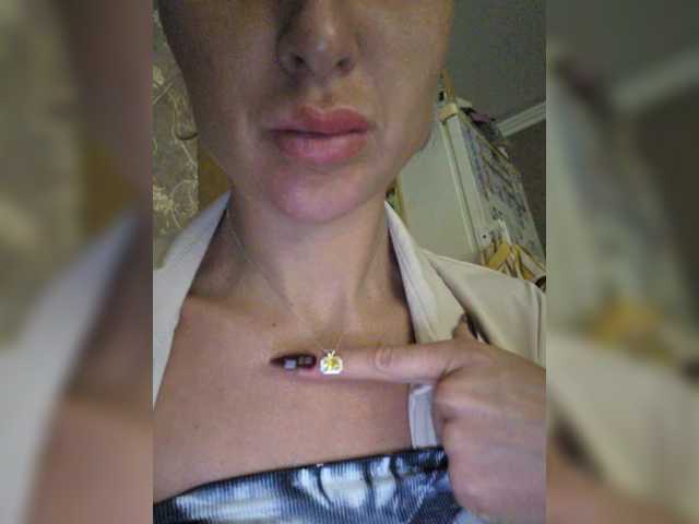 Valeriah's BongaCams show and profile