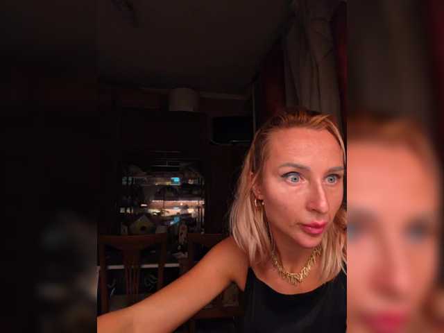 Valeriah – webcam model profile photo