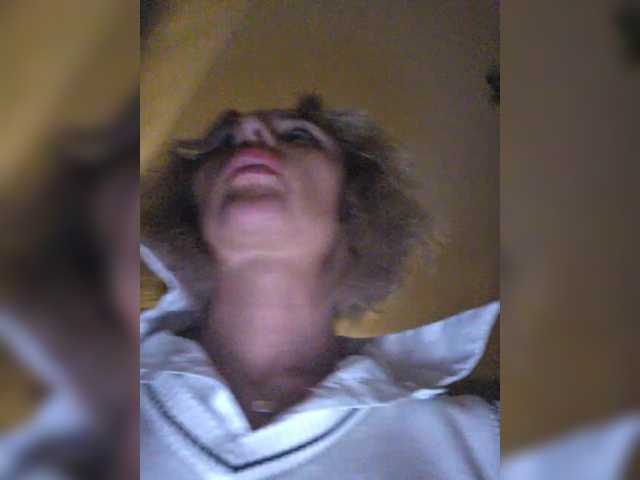 Valeriah's BongaCams show and profile