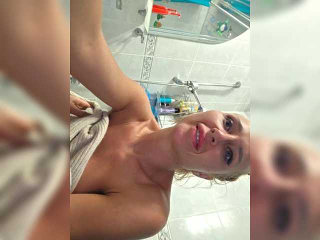 valeriah live sex show