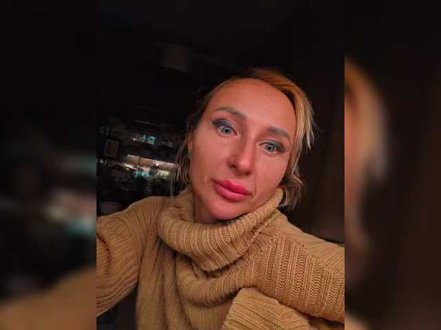 Valeriah's BongaCams show and profile