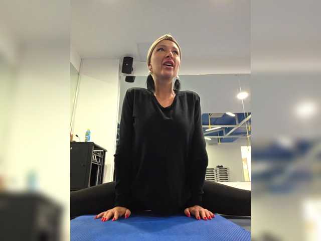 Valeriah's BongaCams show and profile