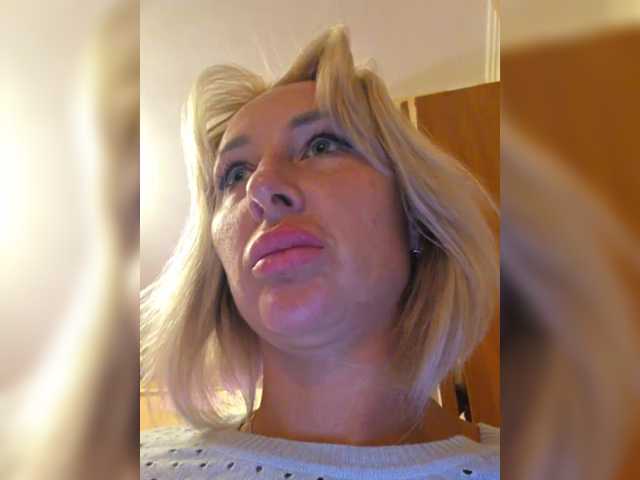 Valeriah's BongaCams show and profile