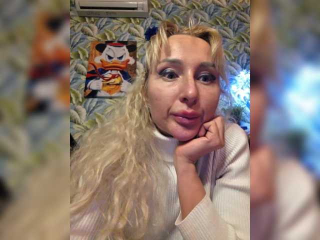 Valeriah – webcam model profile photo