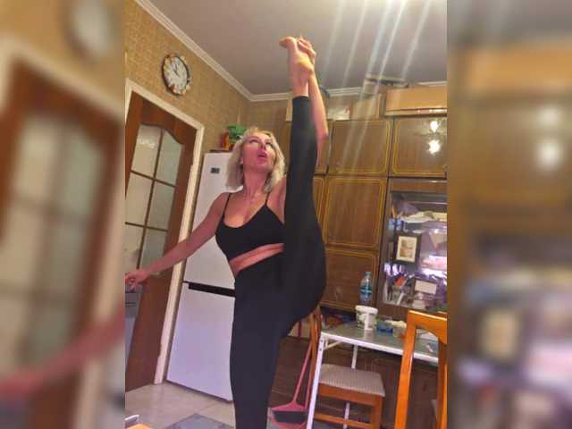 Valeriah's BongaCams show and profile