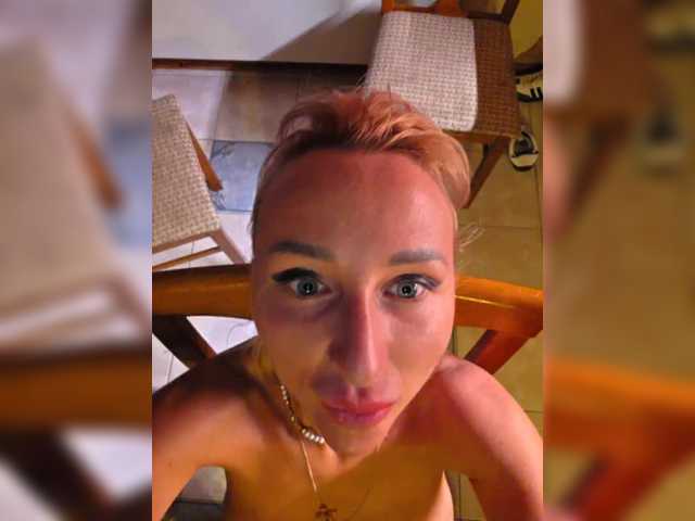 Valeriah – webcam model profile photo