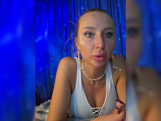 Valeriah – webcam model profile photo