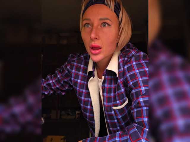 Valeriah – webcam model profile photo