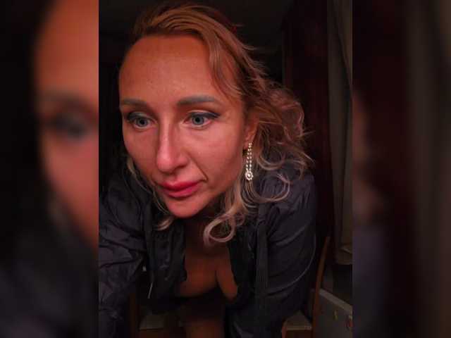 Valeriah – webcam model profile photo