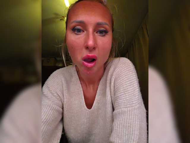 valeriah live sex show