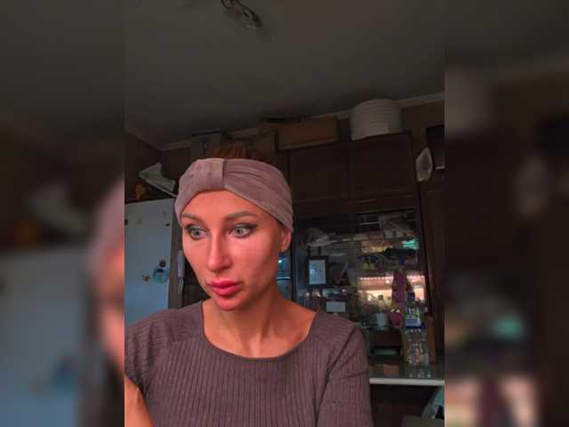 Valeriah's BongaCams show and profile