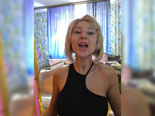 Valeriah's BongaCams show and profile