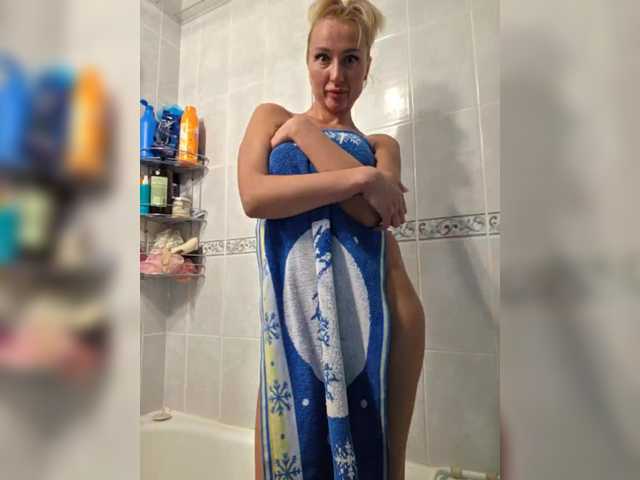 Valeriah's BongaCams show and profile