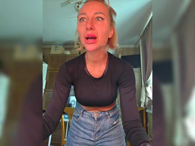 Valeriah's BongaCams show and profile