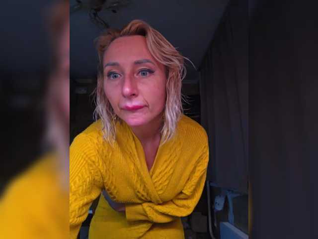 Valeriah's BongaCams show and profile