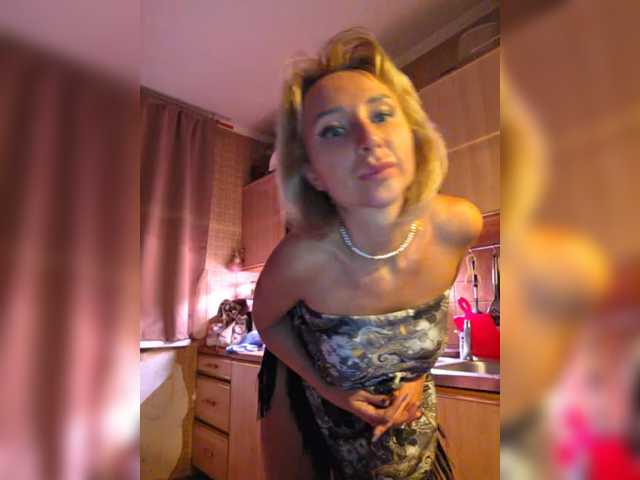 go to chat with ARotikA