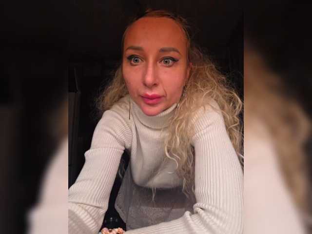 Valeriah's BongaCams show and profile