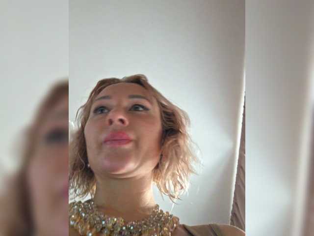 Valeriah's BongaCams profile