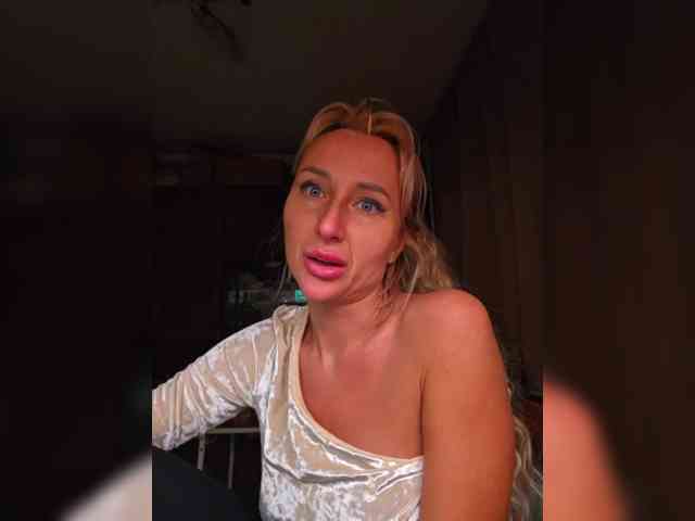 Valeriah Live Webcam on BongaCams