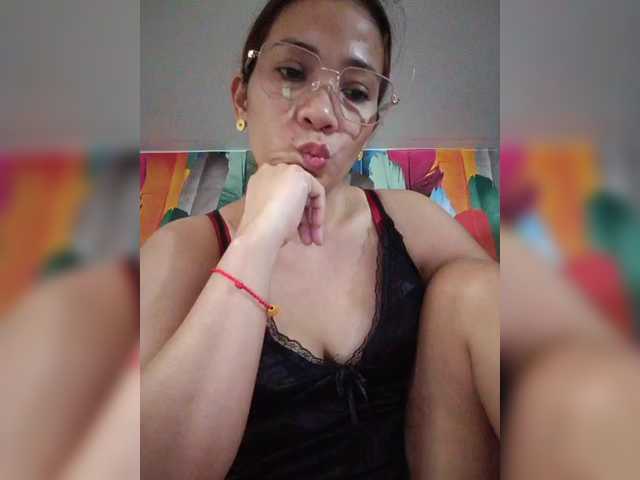 Sexykim30's BongaCams show and profile