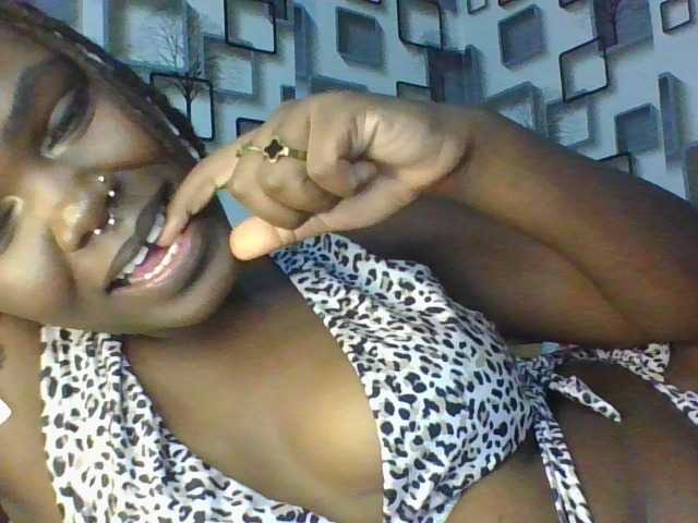 spicey's BongaCams show and profile