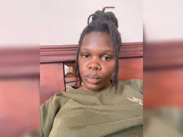 spicey's BongaCams show and profile