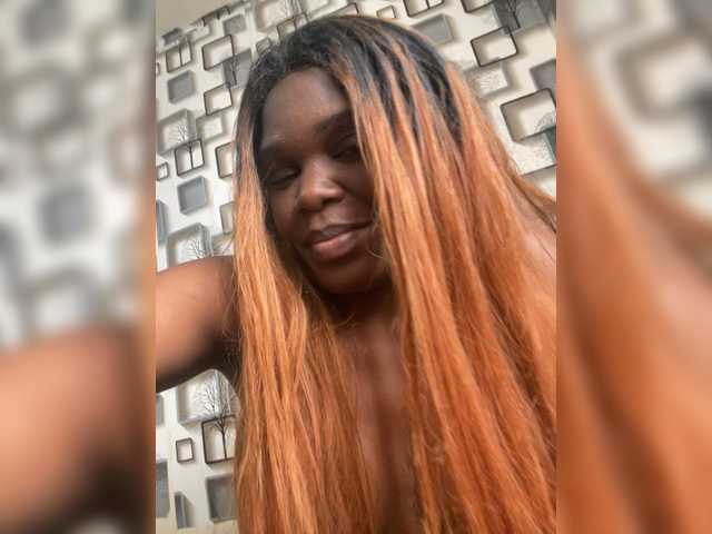 spicey's BongaCams show and profile