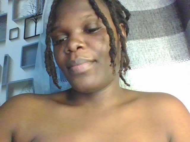 spicey's BongaCams show and profile