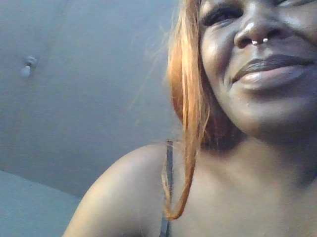 spicey's BongaCams show and profile