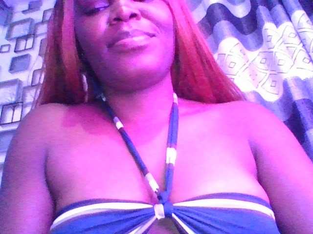 spicey's BongaCams show and profile